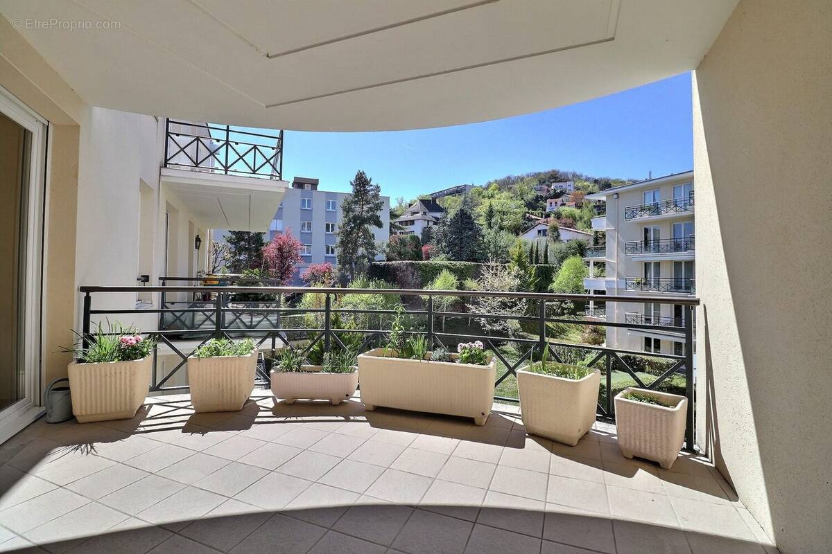 Appartement à CHAMALIERES