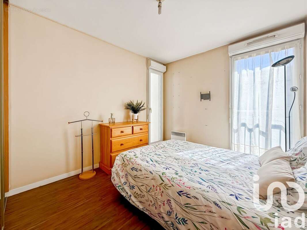 Photo 5 - Appartement à SAINTE-GENEVIEVE-DES-BOIS