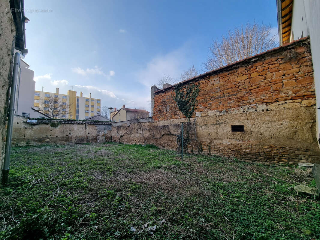 Maison à VILLEFRANCHE-SUR-SAONE