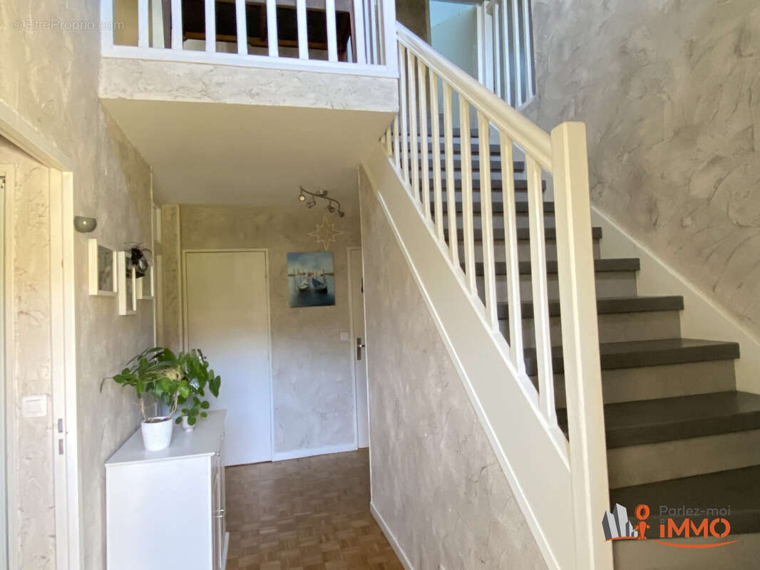 Maison à VILLEFONTAINE