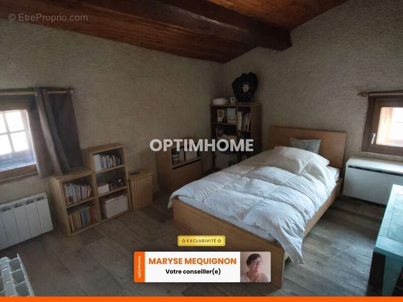 Maison à AUGEROLLES