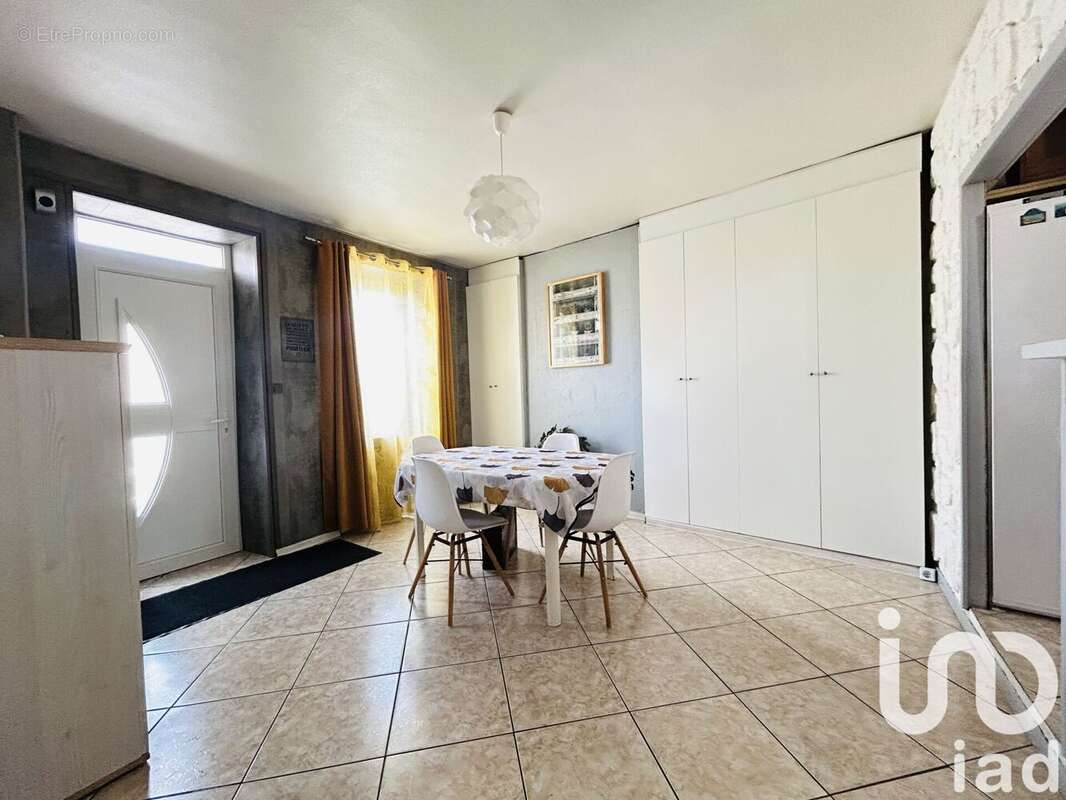 Photo 3 - Maison à MALESHERBES