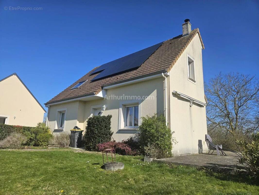 Maison à TILLY-SUR-SEULLES