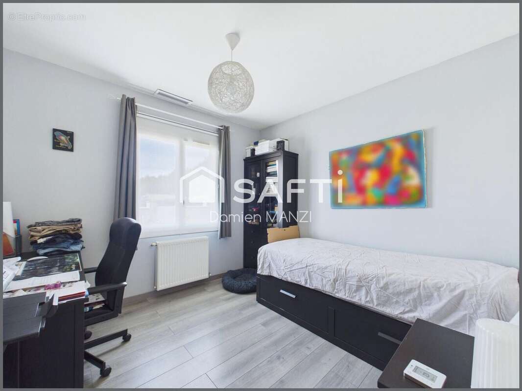 Maison 101 m² à Mios  - photo 8