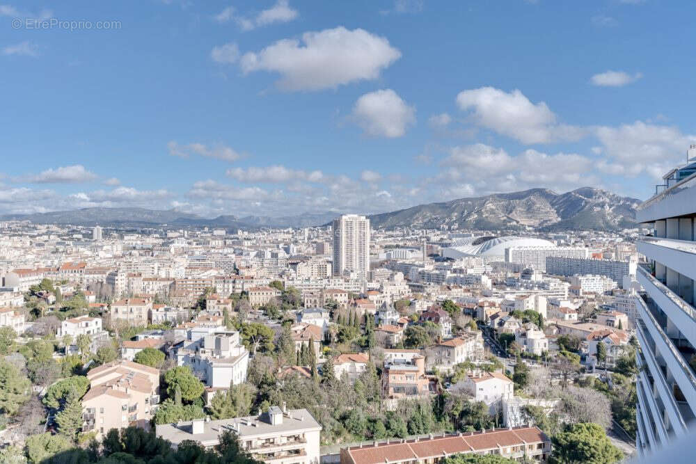 Appartement à MARSEILLE-8E