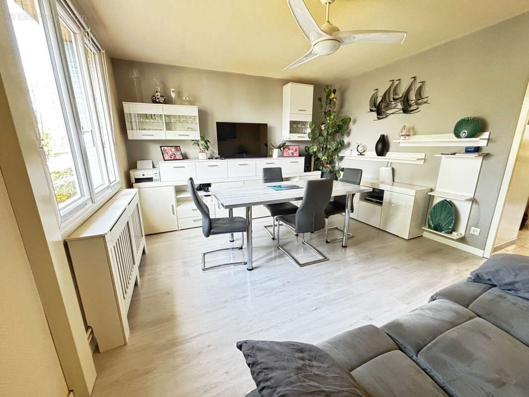 Appartement à VENISSIEUX