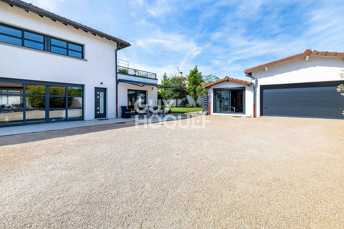 Maison à BOURG-EN-BRESSE