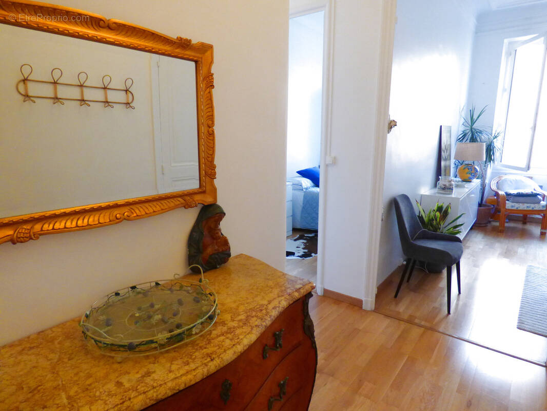 Appartement à MARSEILLE-7E