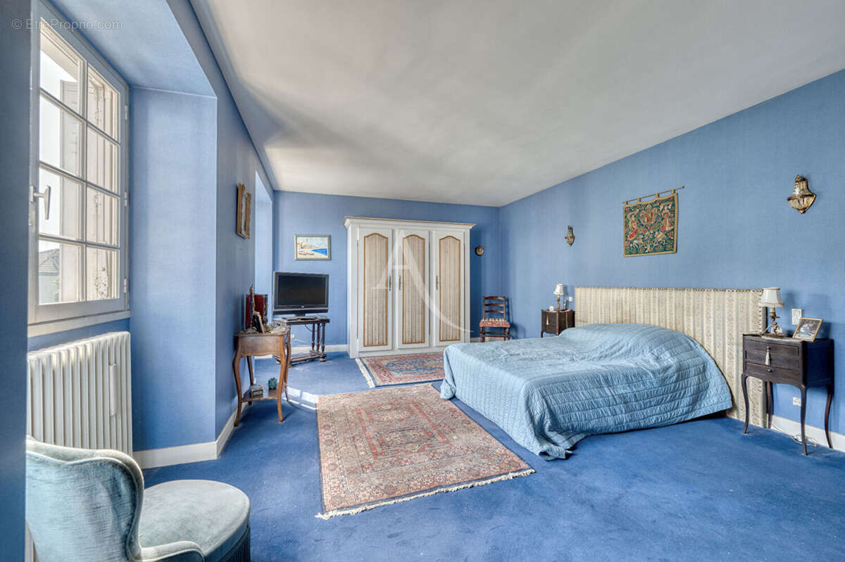 Maison à LE PERREUX-SUR-MARNE