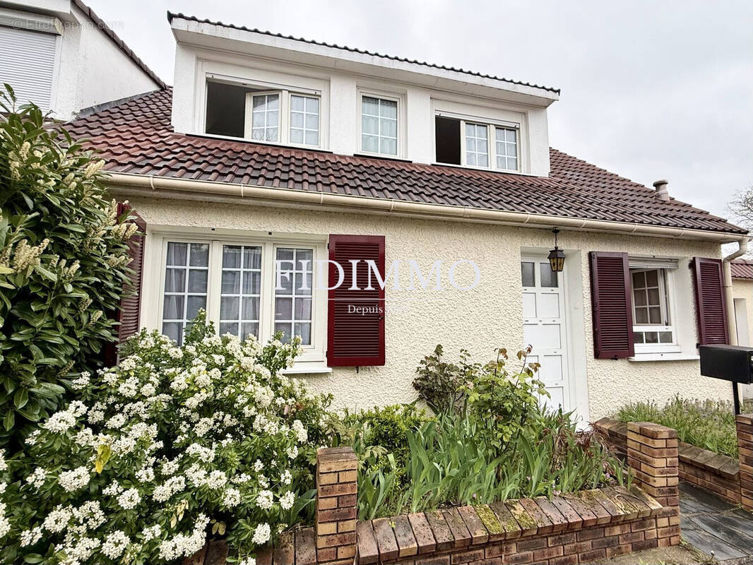 Maison à SUCY-EN-BRIE