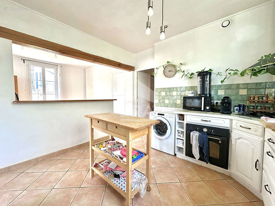 Maison à SAINT-PIERRE-LES-NEMOURS