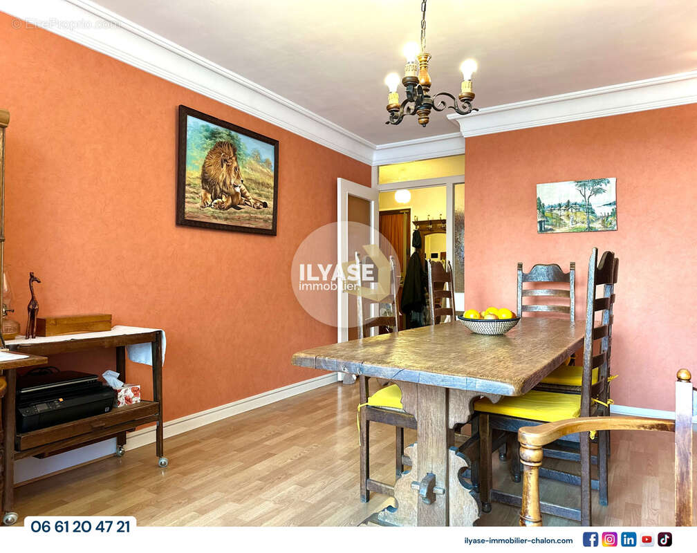 Appartement T4  75 m2  Balcon, garage fermé et cave - photo 6