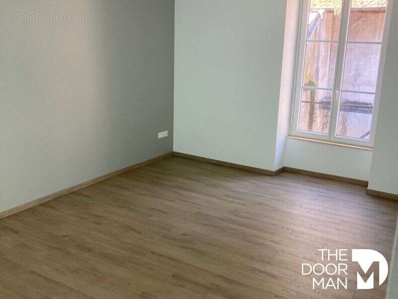Appartement à BOURBONNE-LES-BAINS
