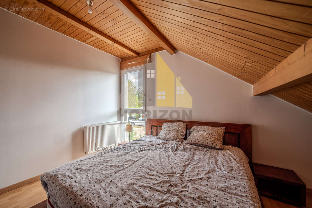 Maison individuelle sur sous-sol complet avec belle vue dégagée et terrain de 3 731 m2 ! - photo 10