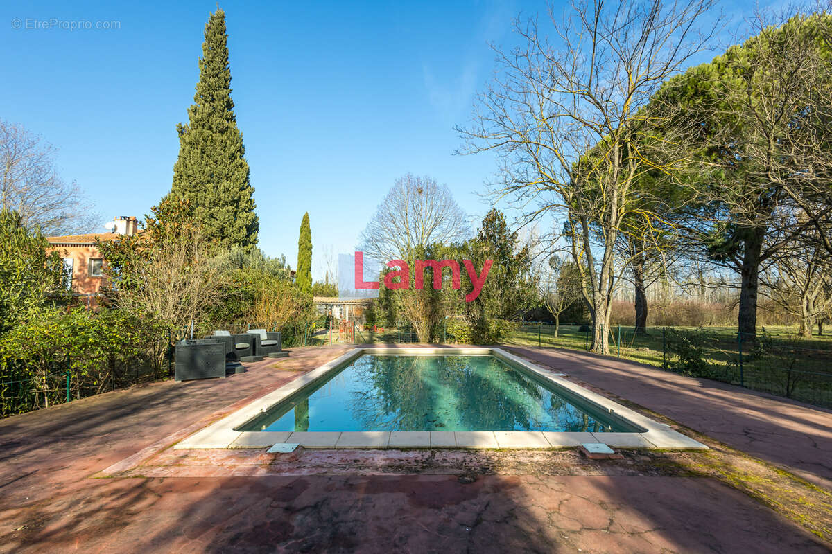 Maison à SAUVETERRE