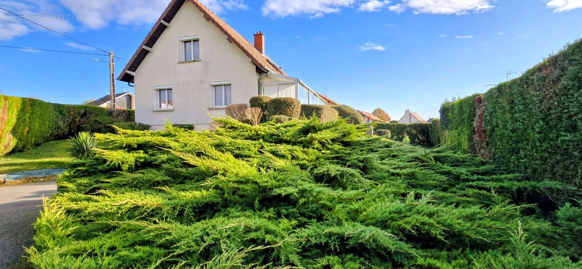 Maison à BELLENEUVE