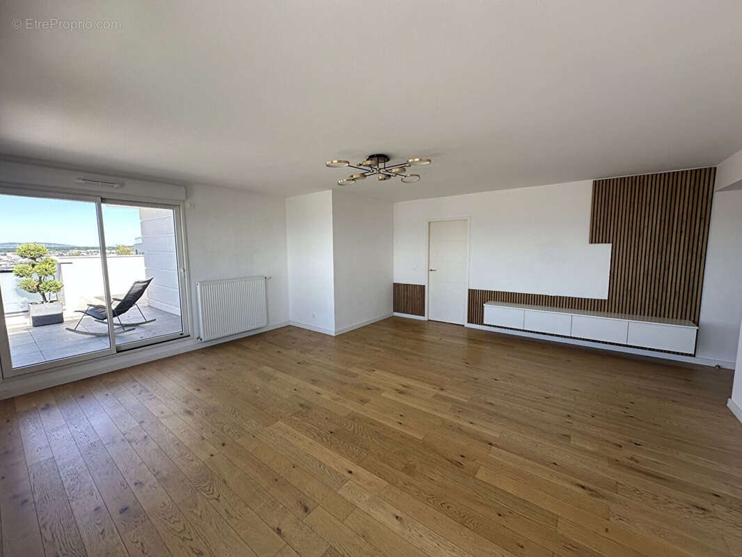 Appartement à VETRAZ-MONTHOUX