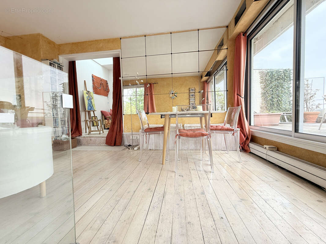 Appartement à RUEIL-MALMAISON