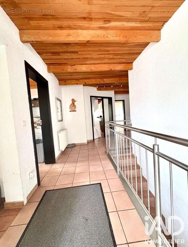 Maison 235 m² à Neunkirchen-Les-Bouzonville  - photo 2