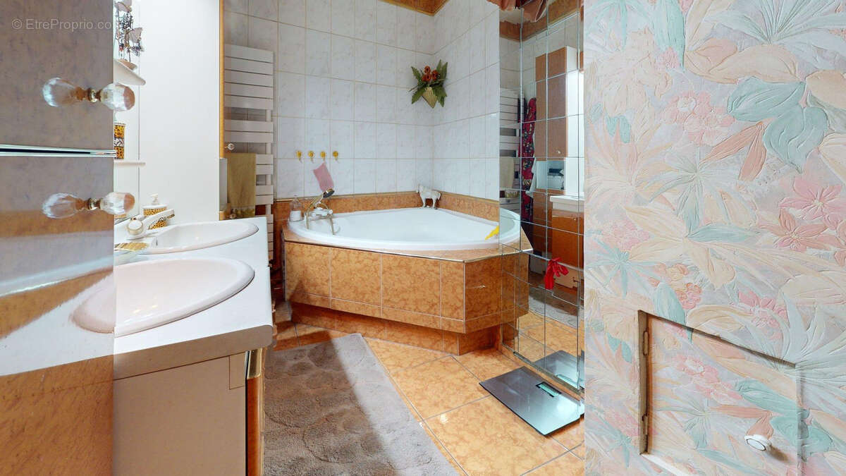 Appartement à BONDY