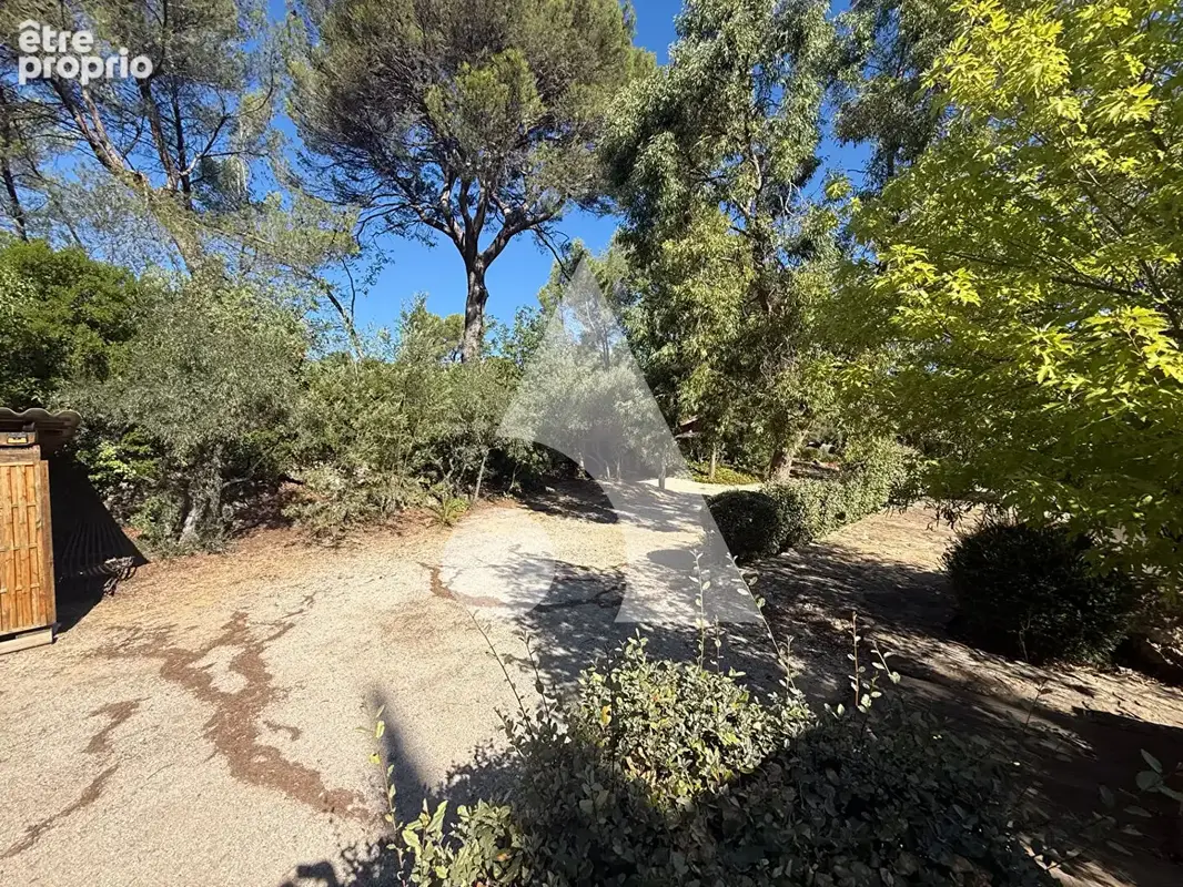 Bastide Provençale 6 pièces 207 m² - ROQUEVAIRE - photo 14