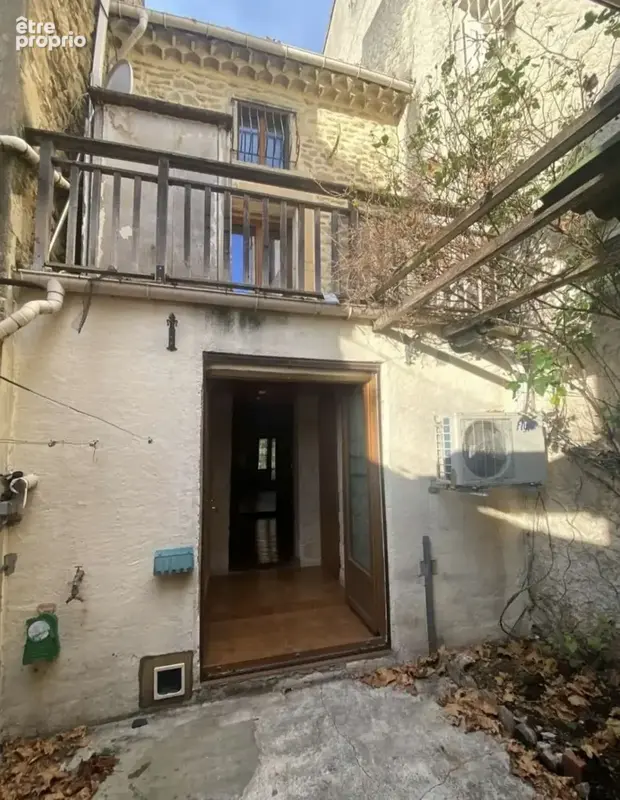 Maison à VALREAS