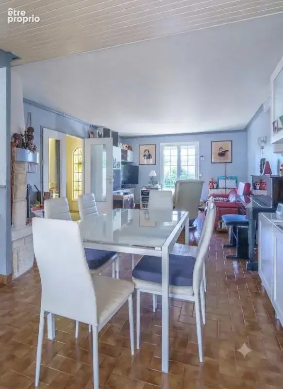 Maison 5 pièces 130 m² à vendre à Saint-Cyr-Sur-Loire (37540) - photo 4