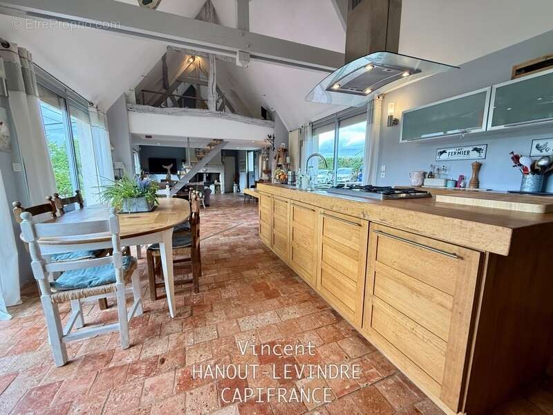 Maison à SOULAIRE-ET-BOURG