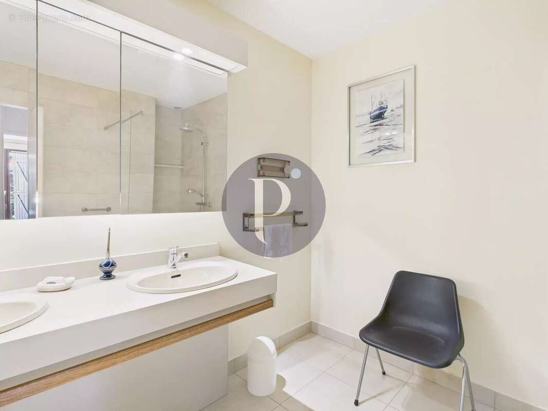 Maison à VERRIERES-LE-BUISSON