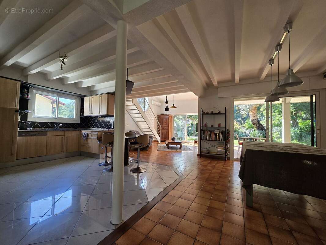 Maison à MOLIETS-ET-MAA