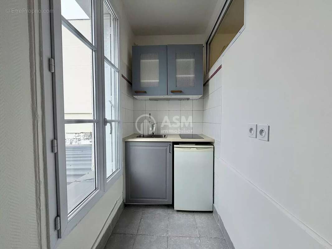 Appartement à COURBEVOIE