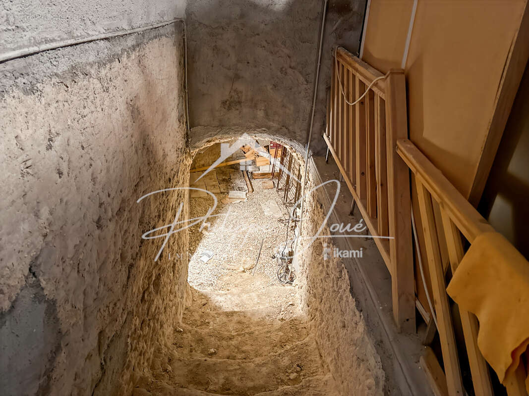 Maison à PONT-SUR-YONNE