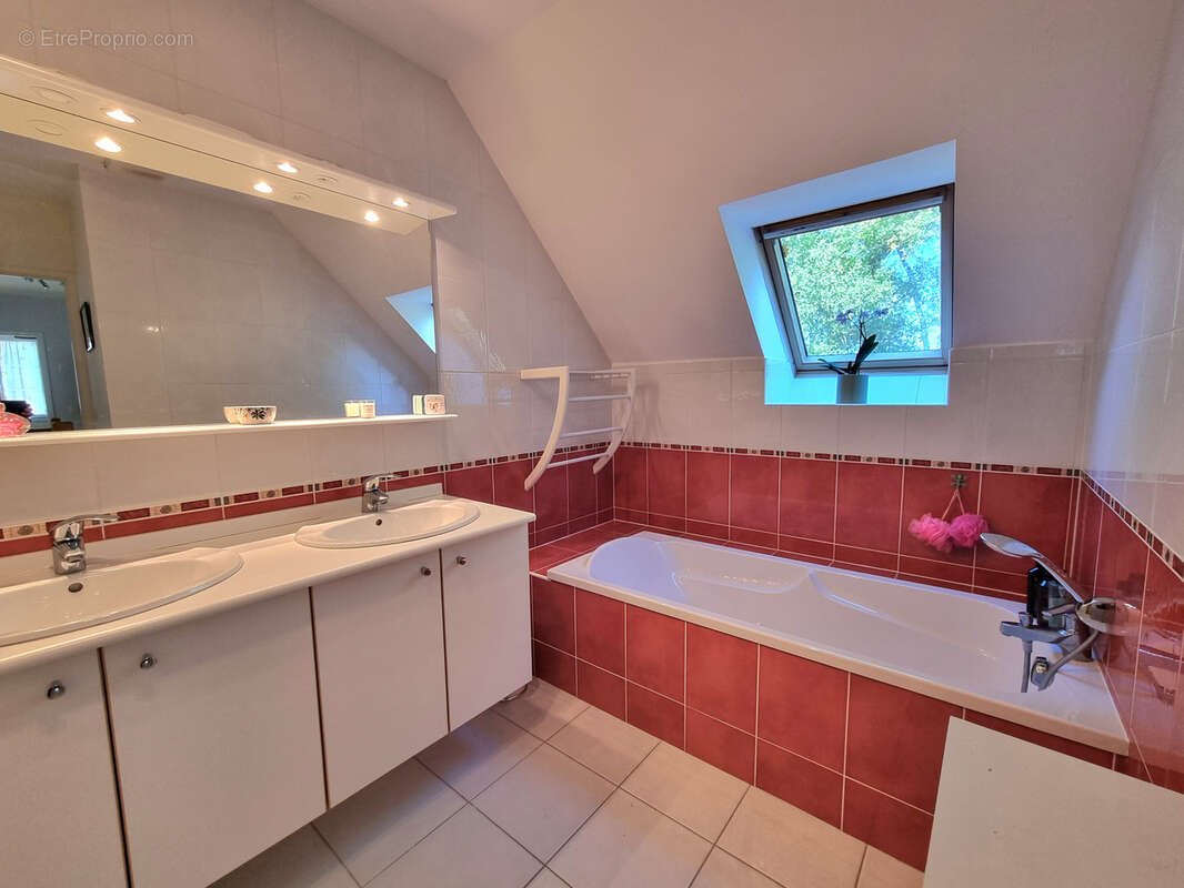 Maison à JOUE-LES-TOURS