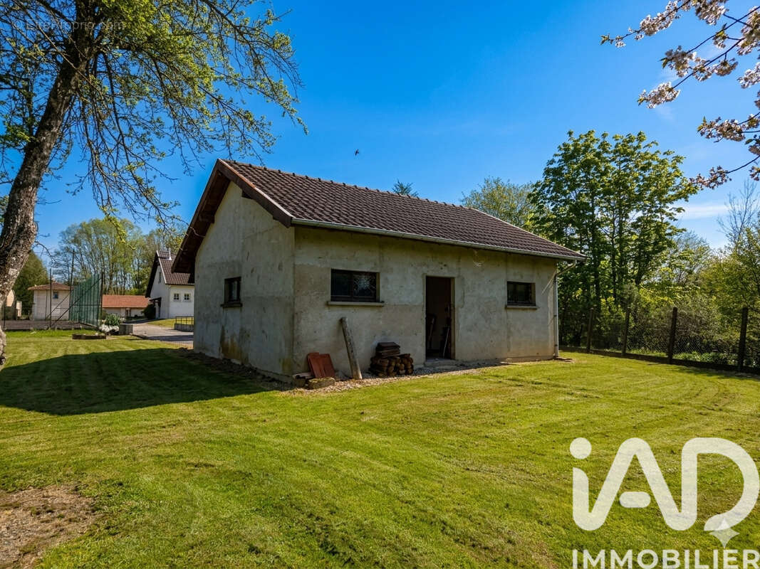 Maison 151 m² à Saint-Amand-Sur-Fion  - photo 9