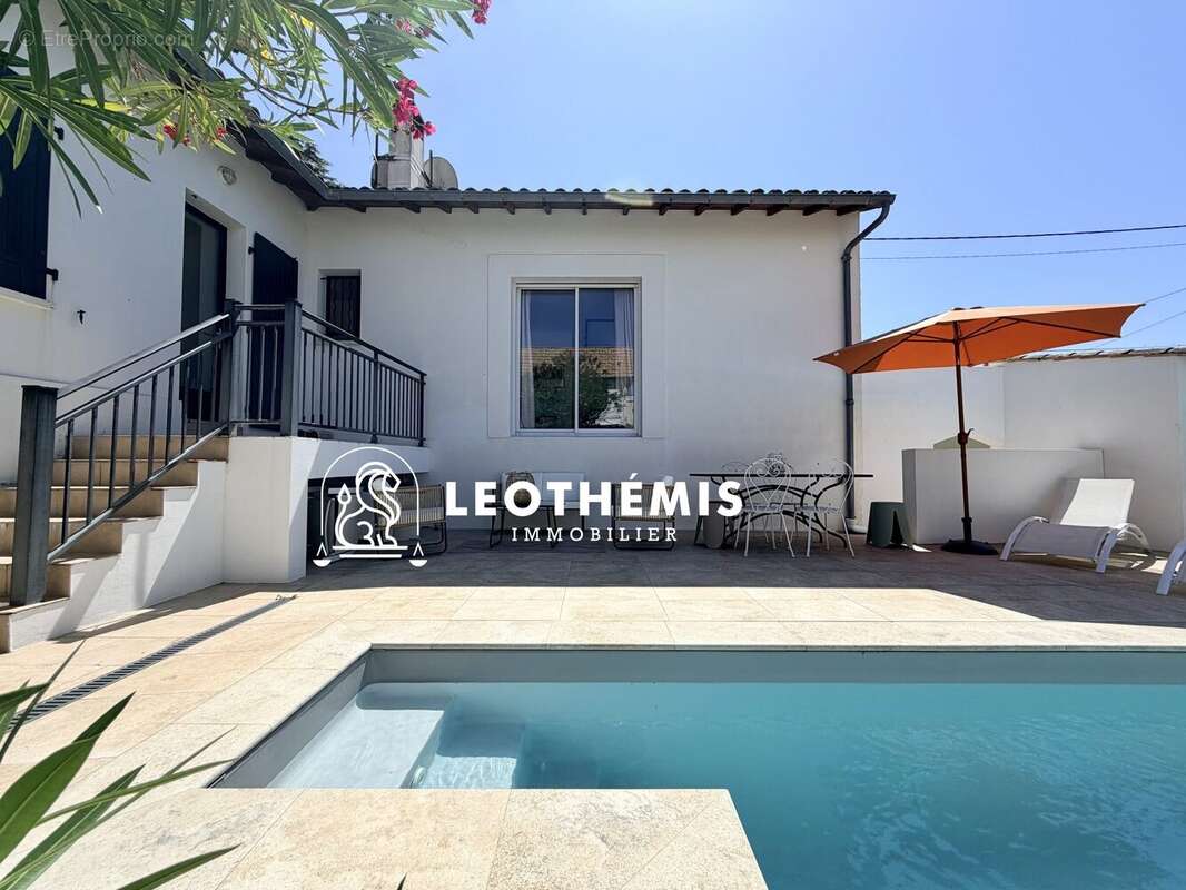 Maison 180 m² à Saint-Georges-De-Didonne  - photo 8
