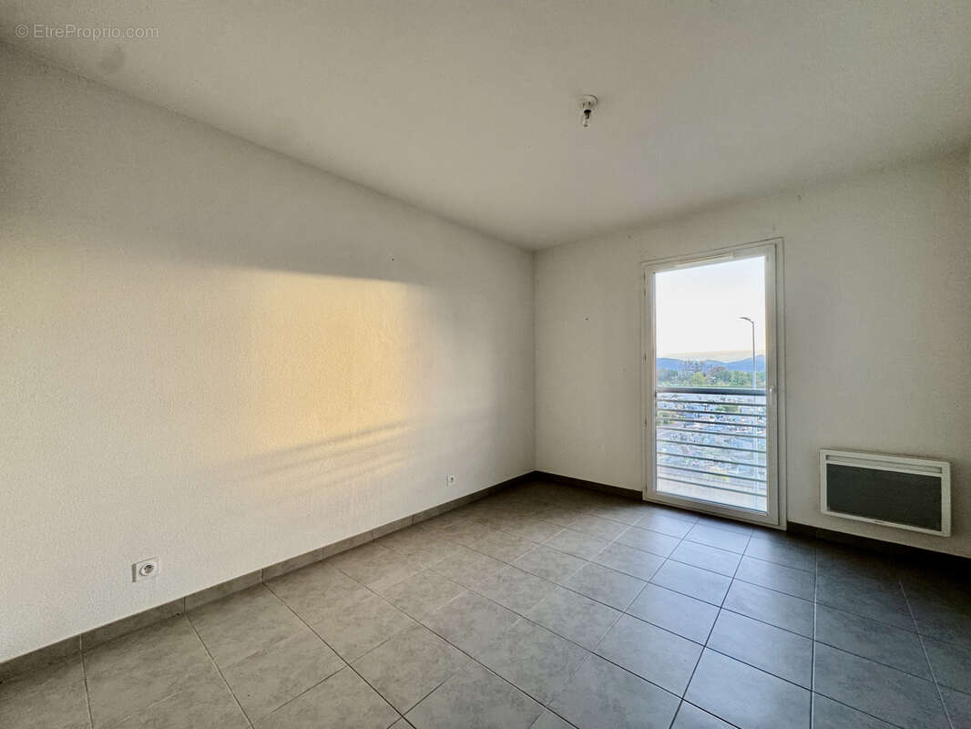 Appartement à PUGET-SUR-ARGENS