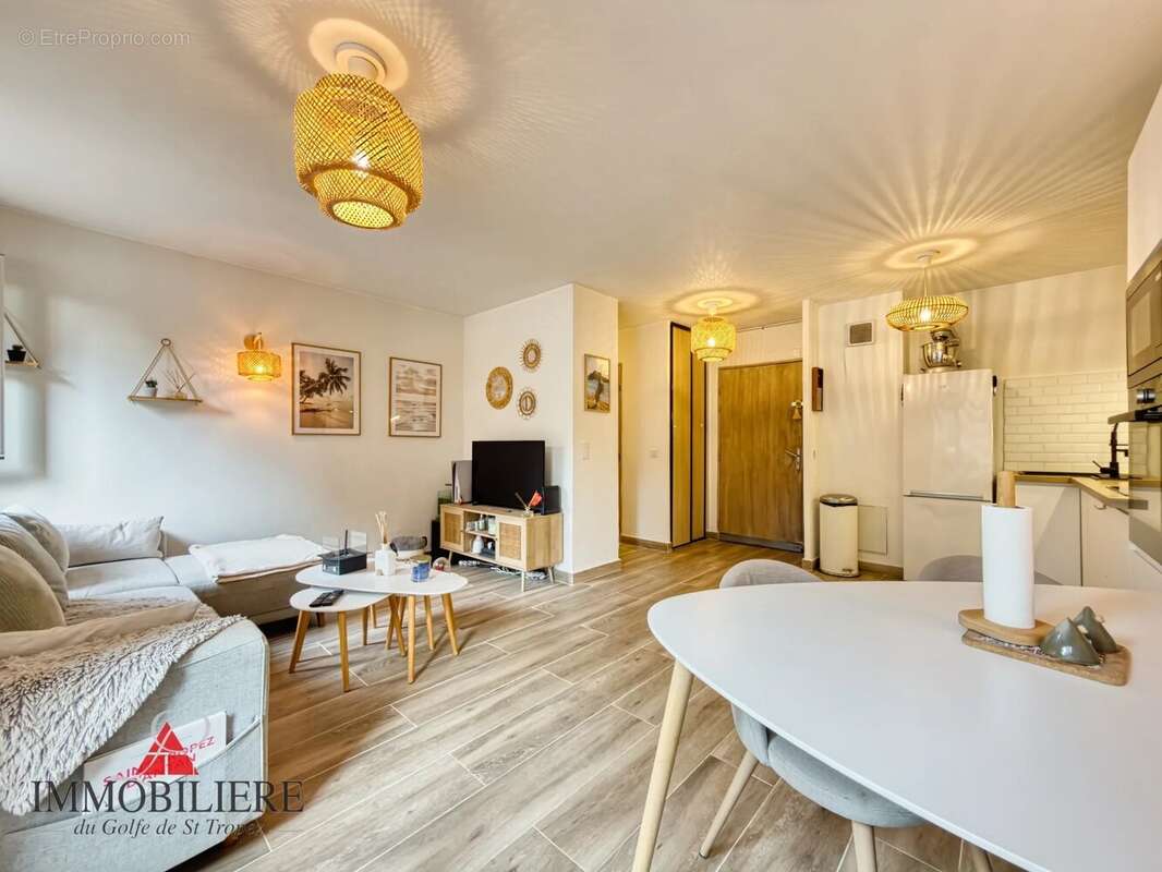 Appartement à GRIMAUD