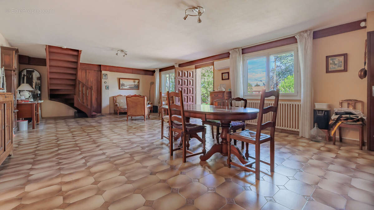 Maison à VILLENEUVE-TOLOSANE