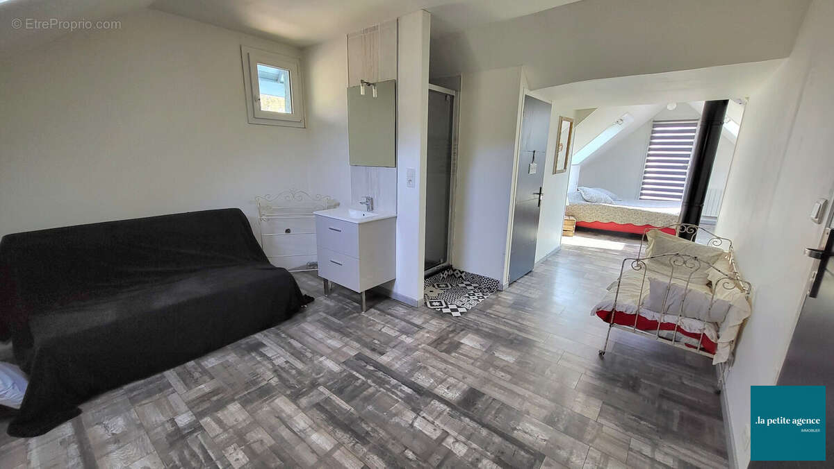 Maison 225 m² à Merville-Franceville-Plage  - photo 8