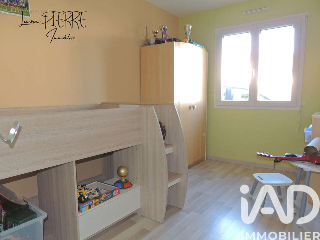 Maison 99 m² à Urville  - photo 8