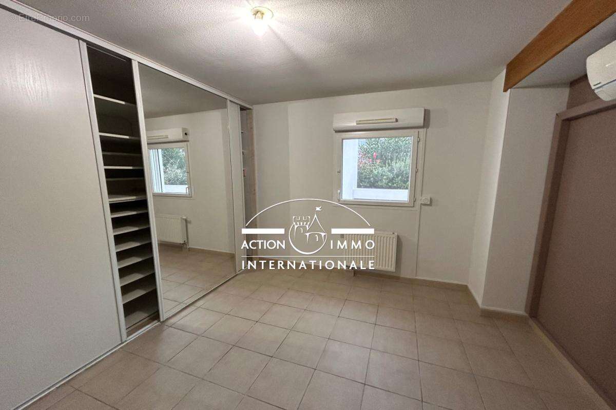 Appartement à SAINT-MARTIN-DE-CRAU