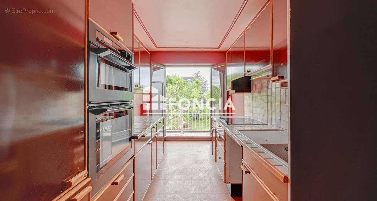 Appartement à SAINT-MAUR-DES-FOSSES