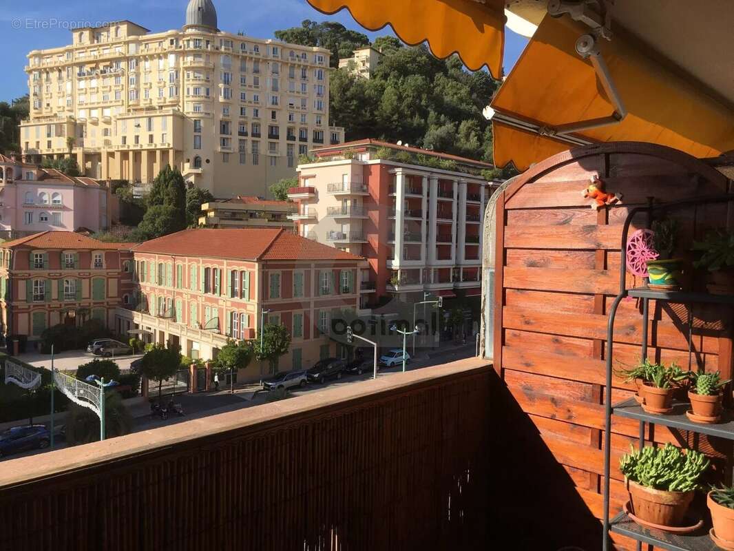 Menton 3 pièces terrasse vue dégagée proche centre - photo 3
