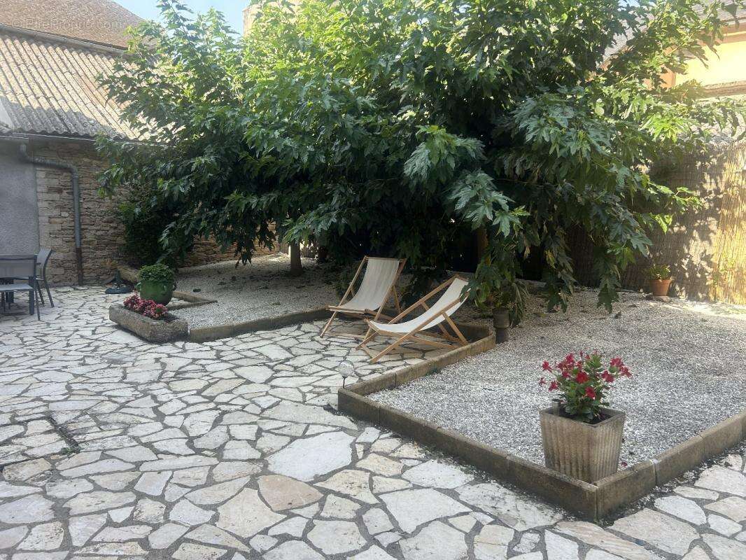 Maison à REQUISTA