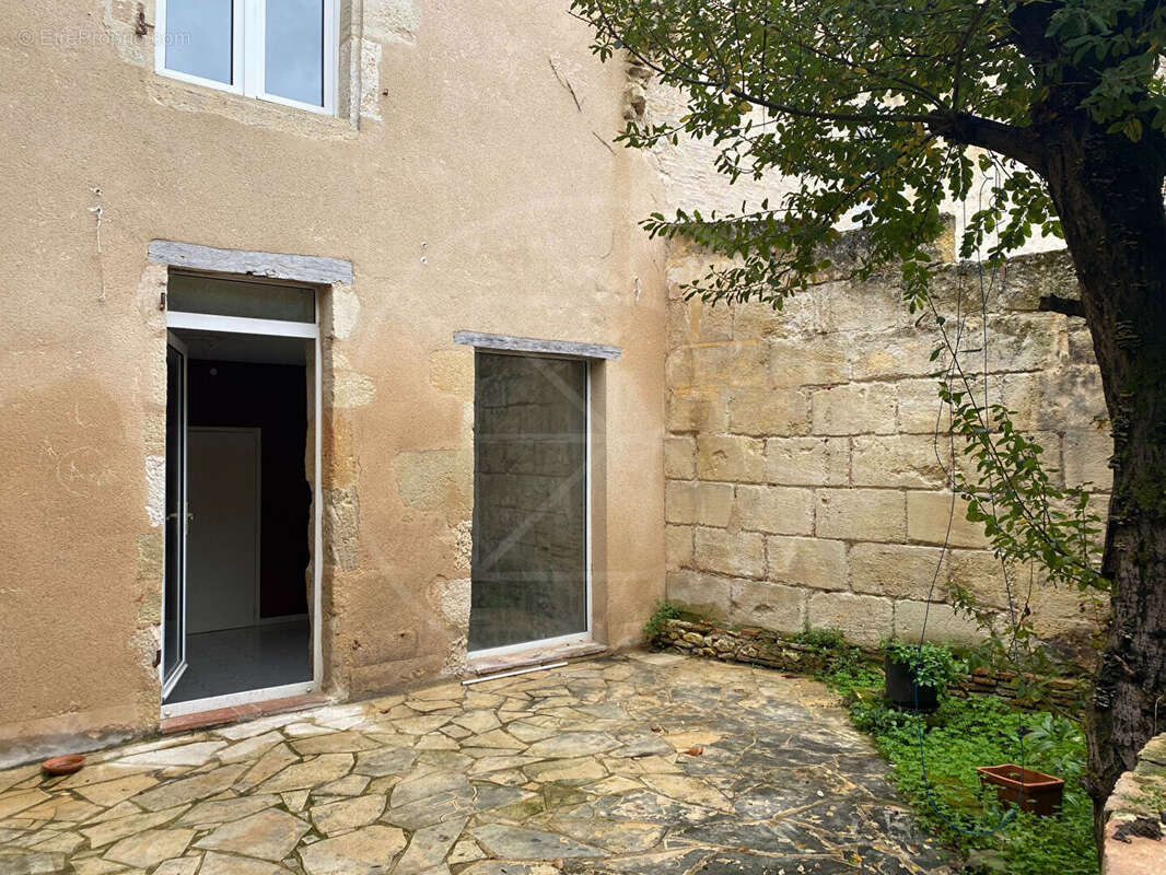 Maison à GENSAC