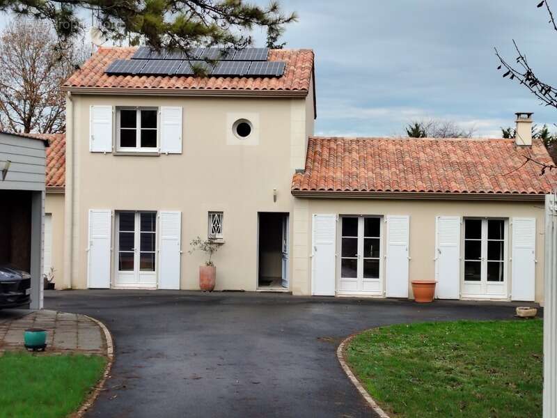 Maison à AVANTON