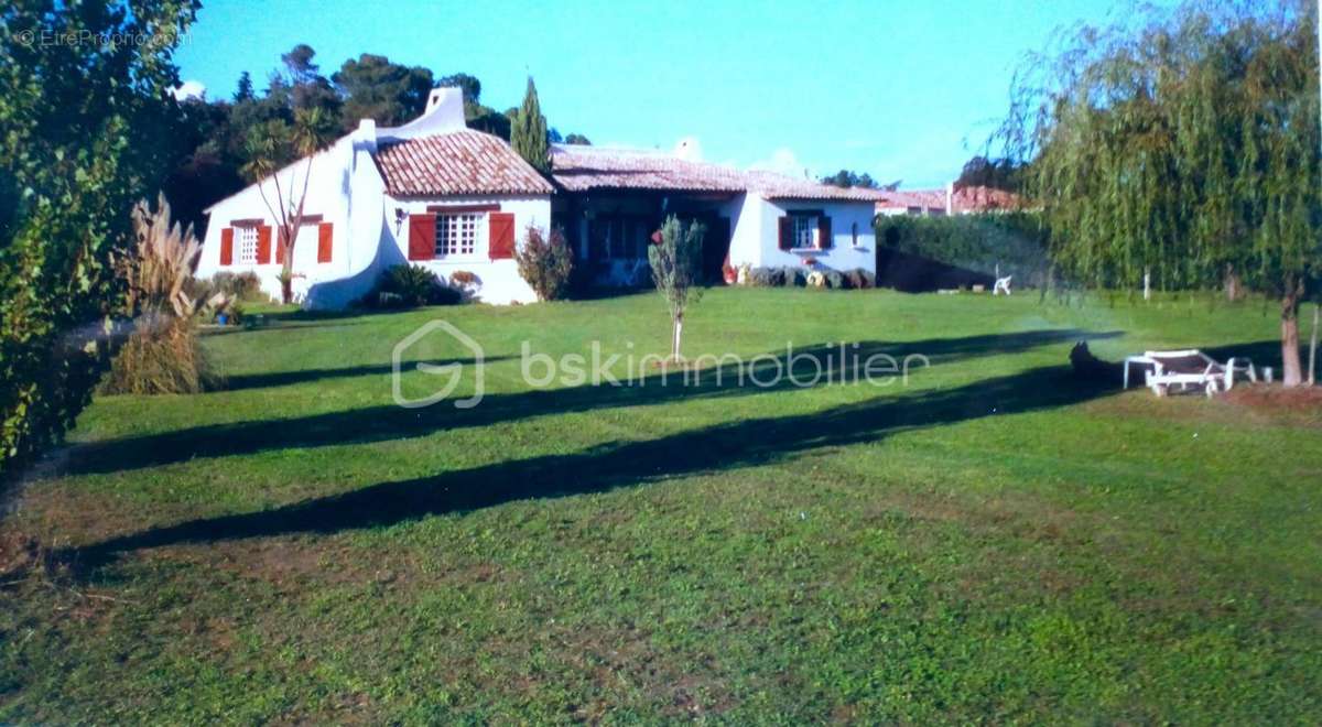 Maison à SAINT-BAUZILLE-DE-MONTMEL
