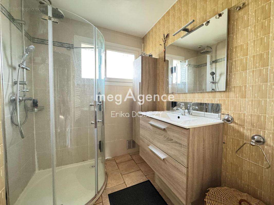 Maison sous-sol 110m², 3 chambres, jardin confortable - photo 6