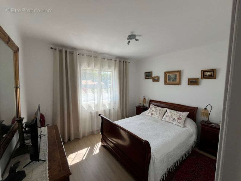 Maison à BAGNOLS-SUR-CEZE