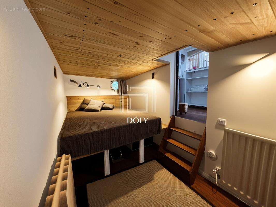 Appartement à VILLENEUVE-LA-GARENNE